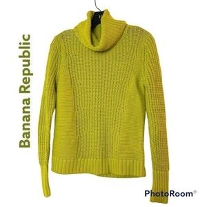 Banana Republic Women's Turtleneck Sweater Size XS